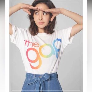 GAP White and Red Short Sleeve Tee with Rainbow Graphic